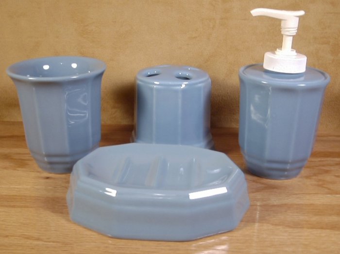PFALTZGRAFF COUNTRY BLUE 4 PC STONEWARE BATH SET USA