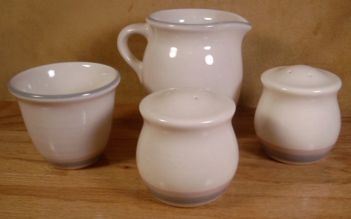 PFALTZGRAFF AURA STONEWARE 4 PC. LOT OF ACCESSORIES *EUC*
