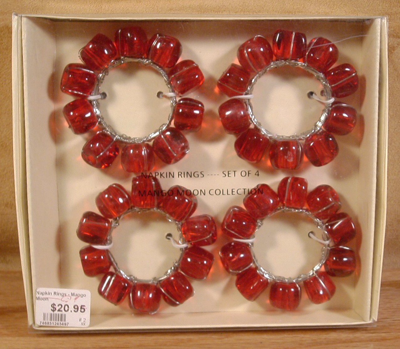 MANGO MOON COLLECTION NAPKIN RINGS SET OF 4 *NEW IN BOX*