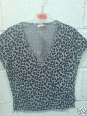 elle gray print t shirt size small to medium short sleeve new with original tags