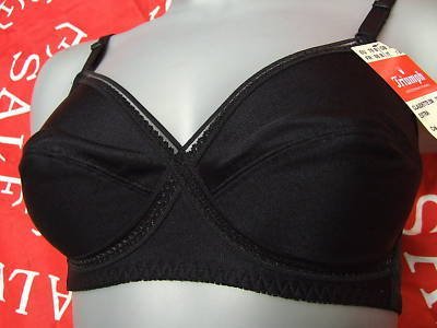 32b triumph claudette 200 extra black non wire bra BNWT