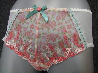 size 14 ex m&s cream pink embroidery short knickers BN