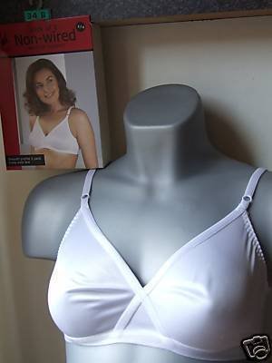34b smooth non wired ewm white box of 2 bras BNIB