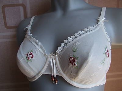 32c charnos cream mesh & embroidery bra underwired BN