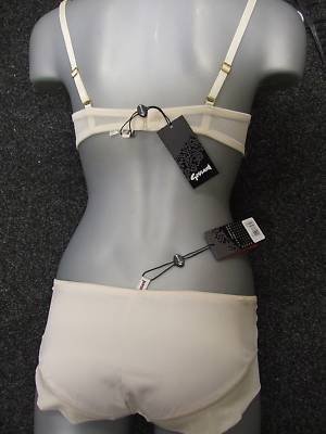 Gossard ivory Satin Superboost short size m 12 to 14 BN