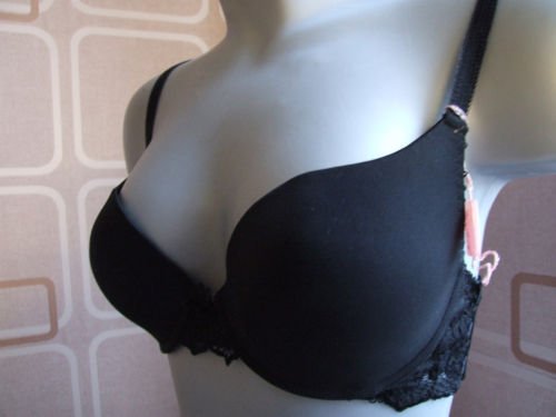 32d black smooth padded plunge underwired bra BNWT