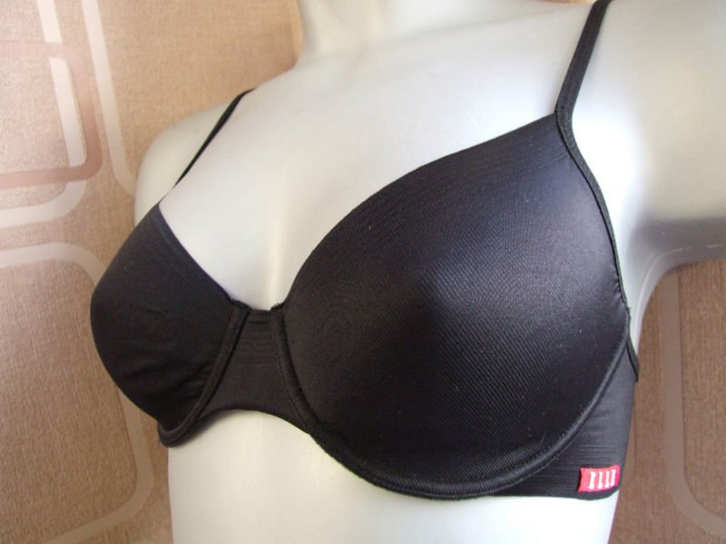 ELLE 34b black smooth moulded underwired bra BNWT