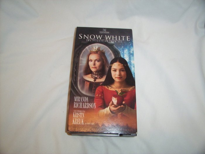 Snow White - The Fairest of Them All (2002) VHS
