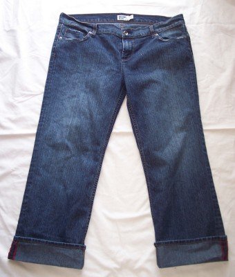 Anchor Blue Stretch distressed jean capris cropped 15 14