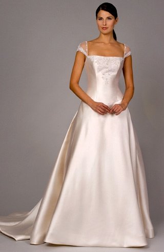 Newfashioned Wedding Dress Custom-made