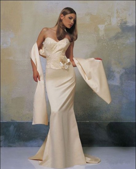 Newfashioned Wedding Dress Custom-made