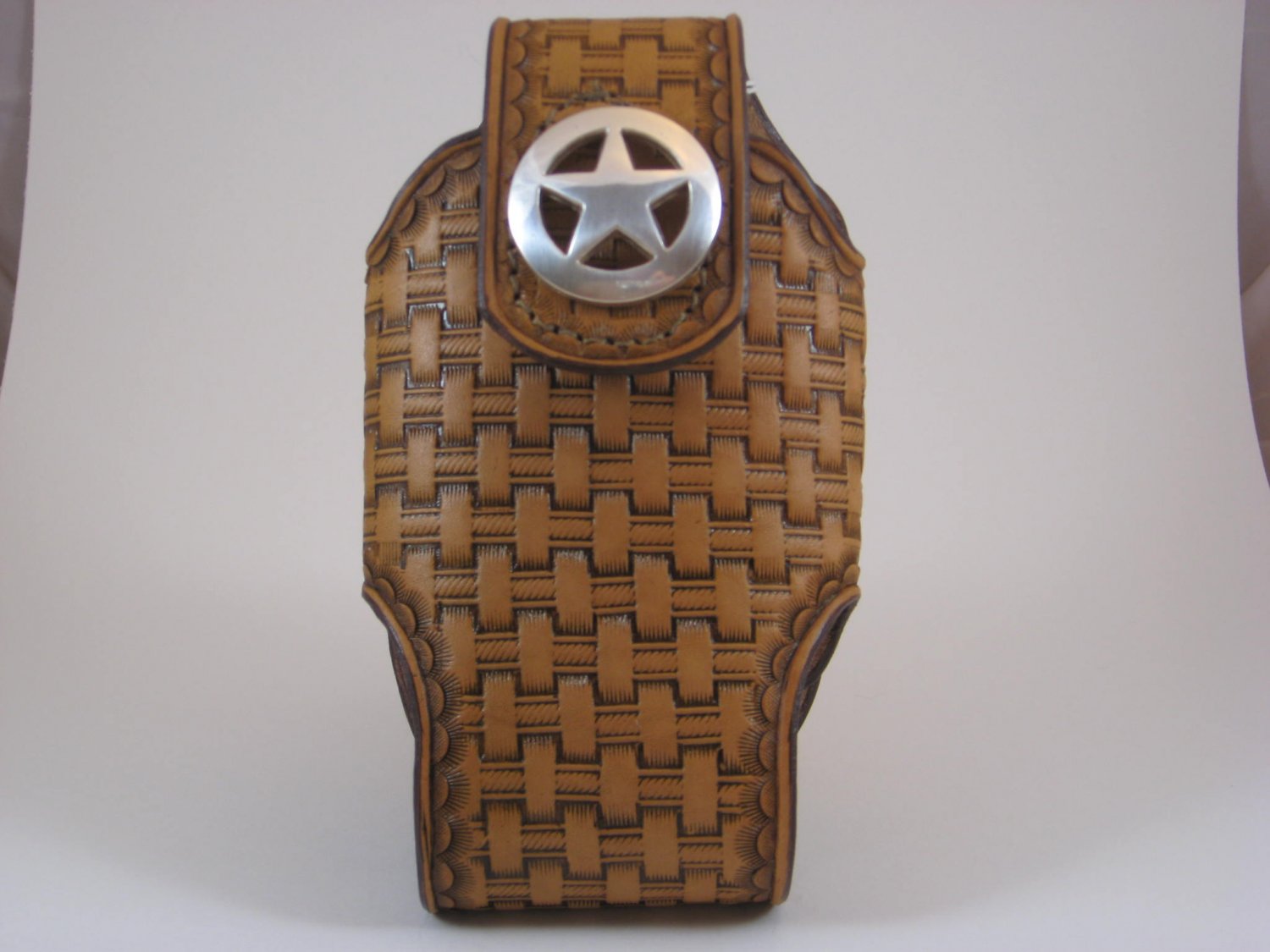 Cell Phone Holder, Medium, Handtooled Leather Case, Tan Basketweave, Texas Star Concho P0005