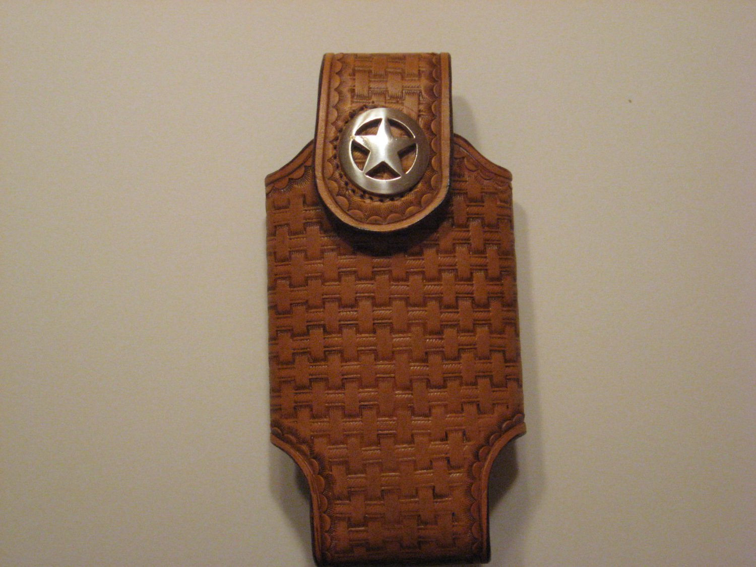 Cell Phone Holder, Large, Handtooled Leather Case, Tan Basketweave, Texas Star Concho P0007