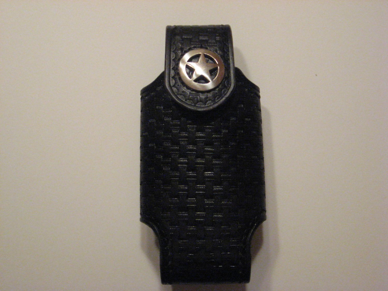 Cell Phone Holder, Large, Handtooled Leather Case, Black Basketweave, Texas Star Concho P0008