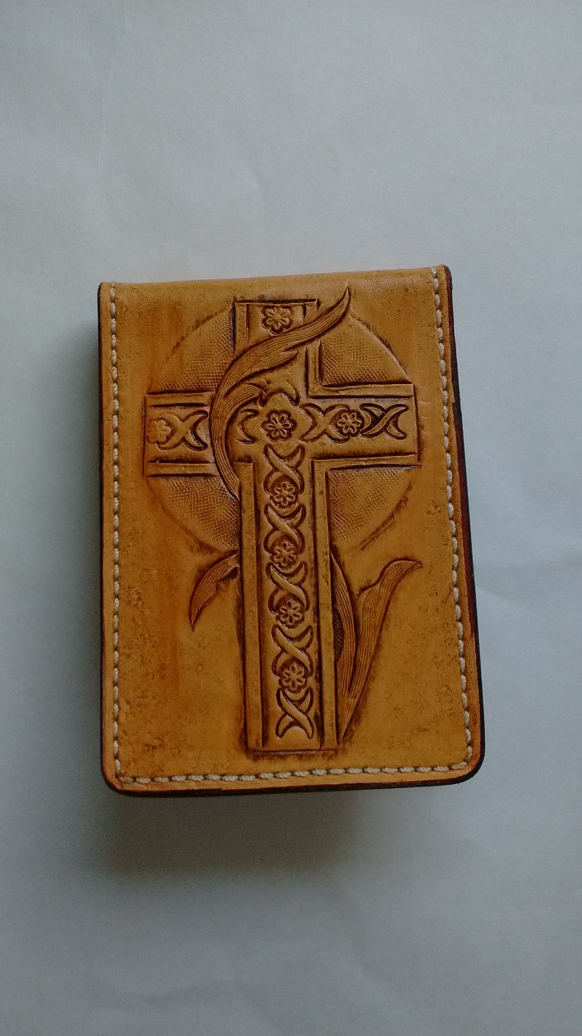Money Fold Wallet, Cross on Front, Basket Weave, Tan Finish, Stitched WP0013
