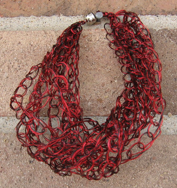 Crochet Bracelet Red and Black Chain Wire Colored Copper WJ5