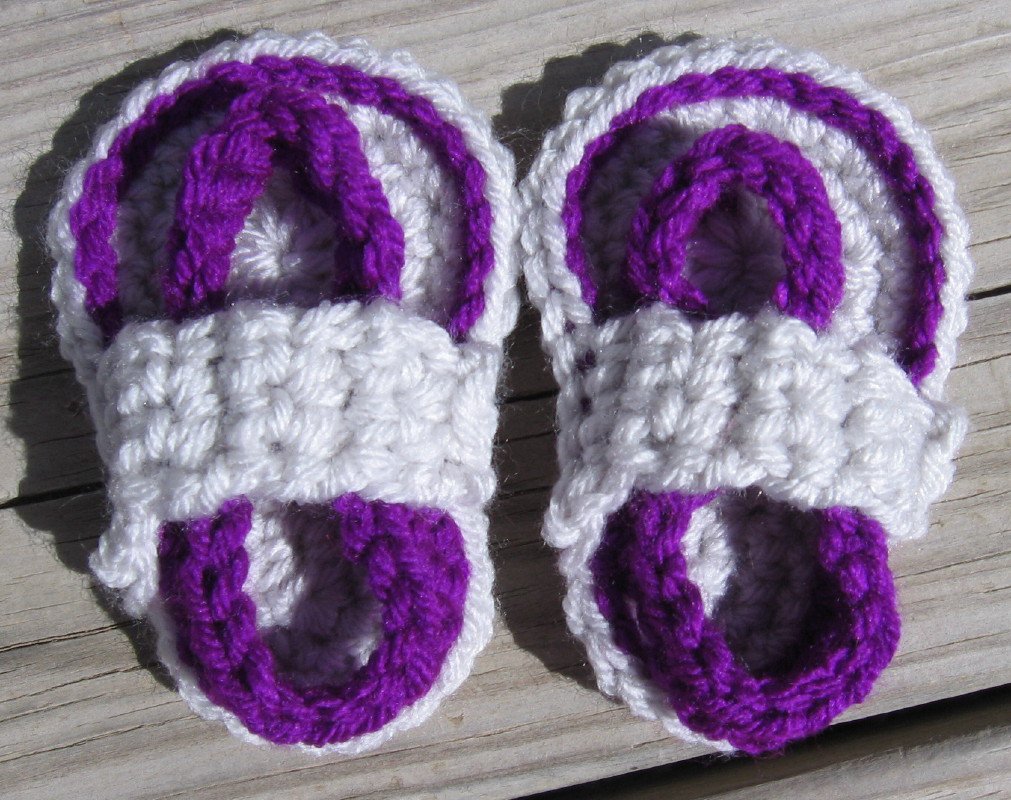Crochet Baby Sandals Flip Flops Strap Neon Purple and Light Gray 4 Inch.