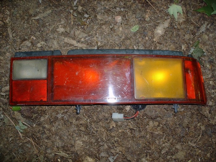 89-91 Geo Metro OEM Passenger Tail light Assembly used