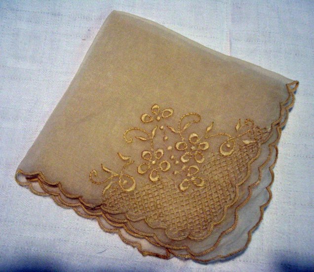 Sheer fancy hanky embroidered unused vintage ll2300