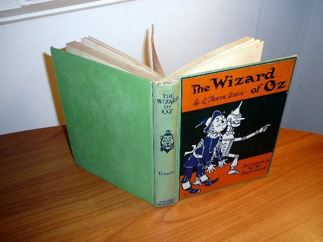 Wizard of Oz 5th edition / 2nd state with 8 color plates. Printed in 1930s by Bobbs Merrill.