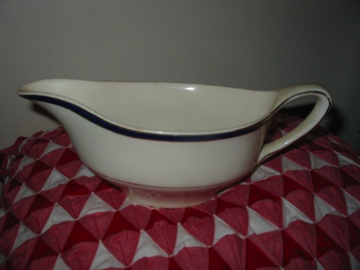 Johnson Brothers Gravy Boat Pareek Made In England Nice Piece