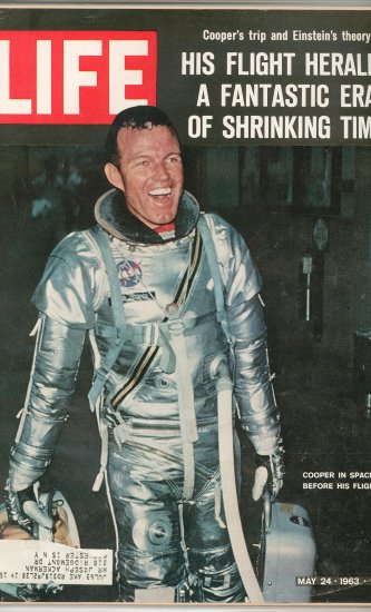 Life Magazine Cooper In Space Suit Before Flight Moon May 24 1963 Vintage