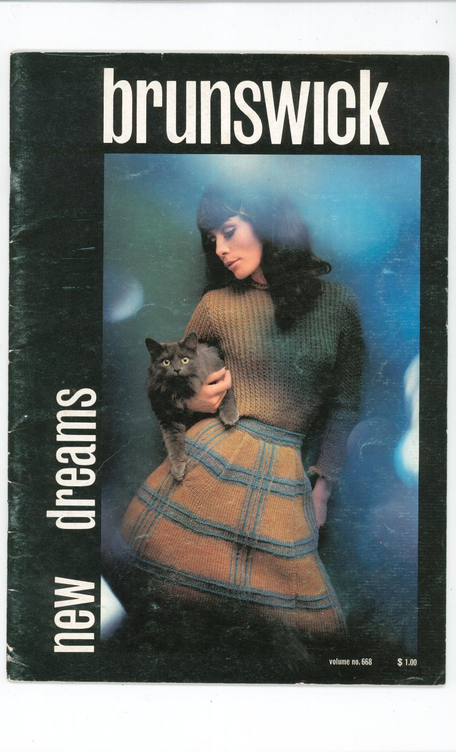 Brunswick New Dreams Volume No. 668 Knitting Book Vintage