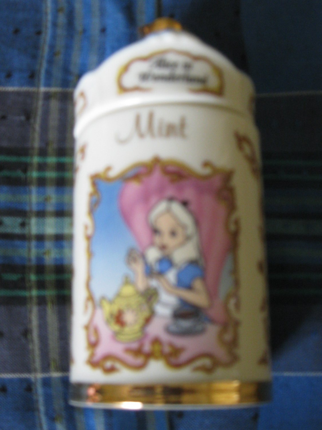 Awesome Disney Alice in Wonderland Mint Spice Jar Lenox 1995 Collection