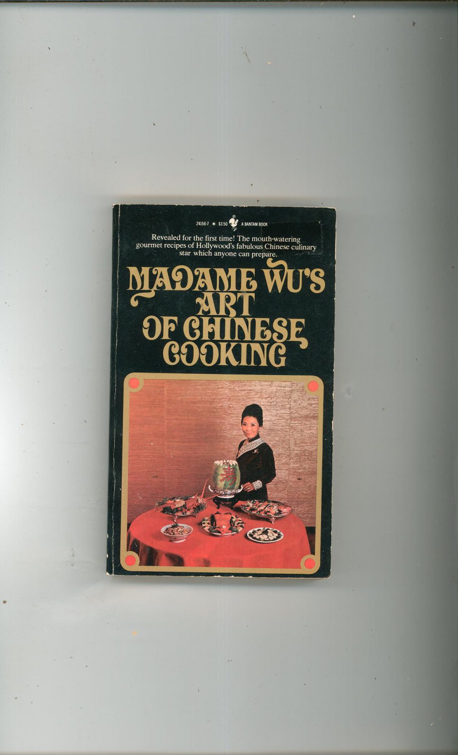 Madame Wu's Art Of Chinese Cooking Cookbook 0553241567