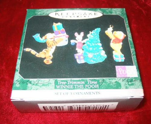 1998 Hallmark Winnie the Pooh Tree Trimmin' Time QXD4236