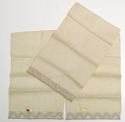Vintage Linens, Collectible Napkins, Hand Embroidered, Ecru Beige, 1960's, Napkins set.