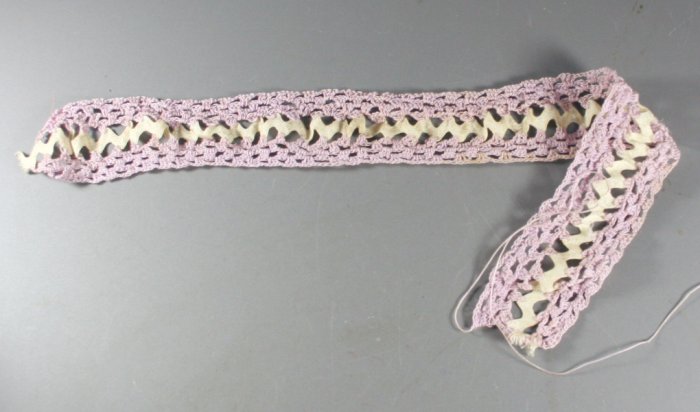 18 Inches Hand Crocheted Rick Rack Entredeaux