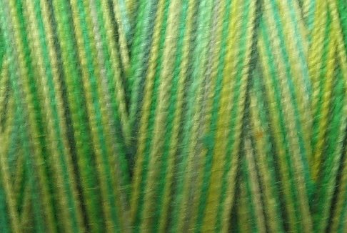M26 Green Grass 35 wt 500m Valdani Hand Dyed Variegated Cotton Quilting Thread q1