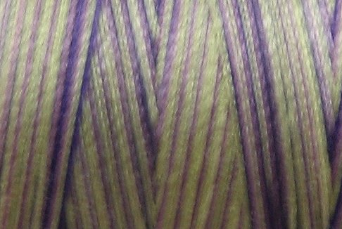 M40 - Violet Meadows - 35wt - 500m - Valdani Variegated Thread q1