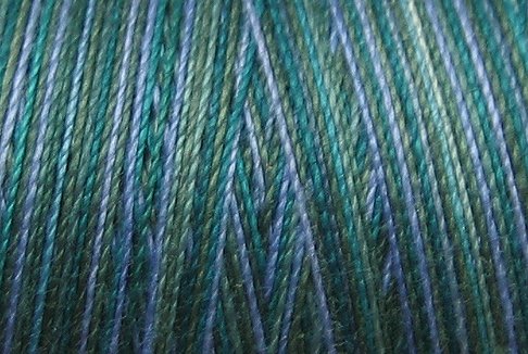 M30 Deep Waters 35wt 2000m cone Valdani Hand Dyed Variegated Cotton Quilting Thread q0