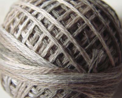 O538 0538 Cottage Smoke Pearl Cotton size 12 Valdani Overdyed q6