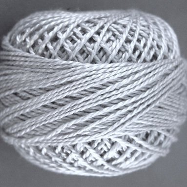 118 Pearl Gray Pearl Cotton size 8 Valdani Solid color q6