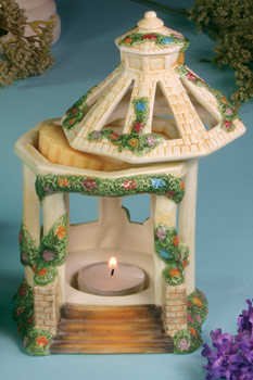 Thomas Kinkade "Hidden Gazebo"Wax Warmer