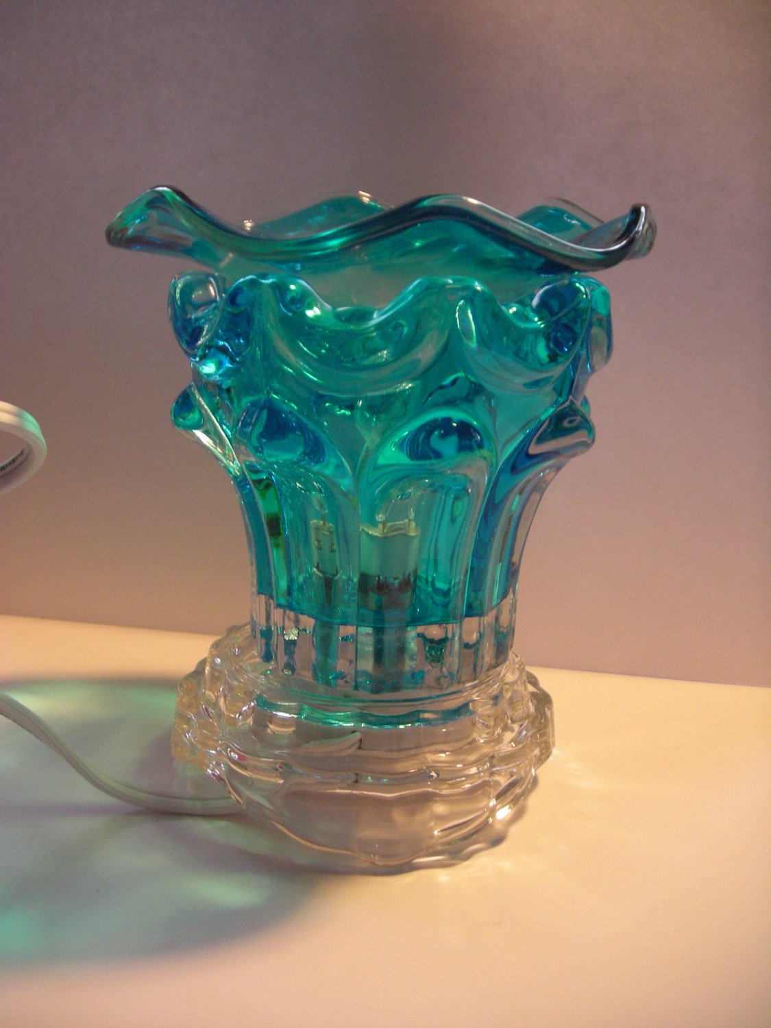 Blue Lip Crystal ELECTRIC OIL WARMER