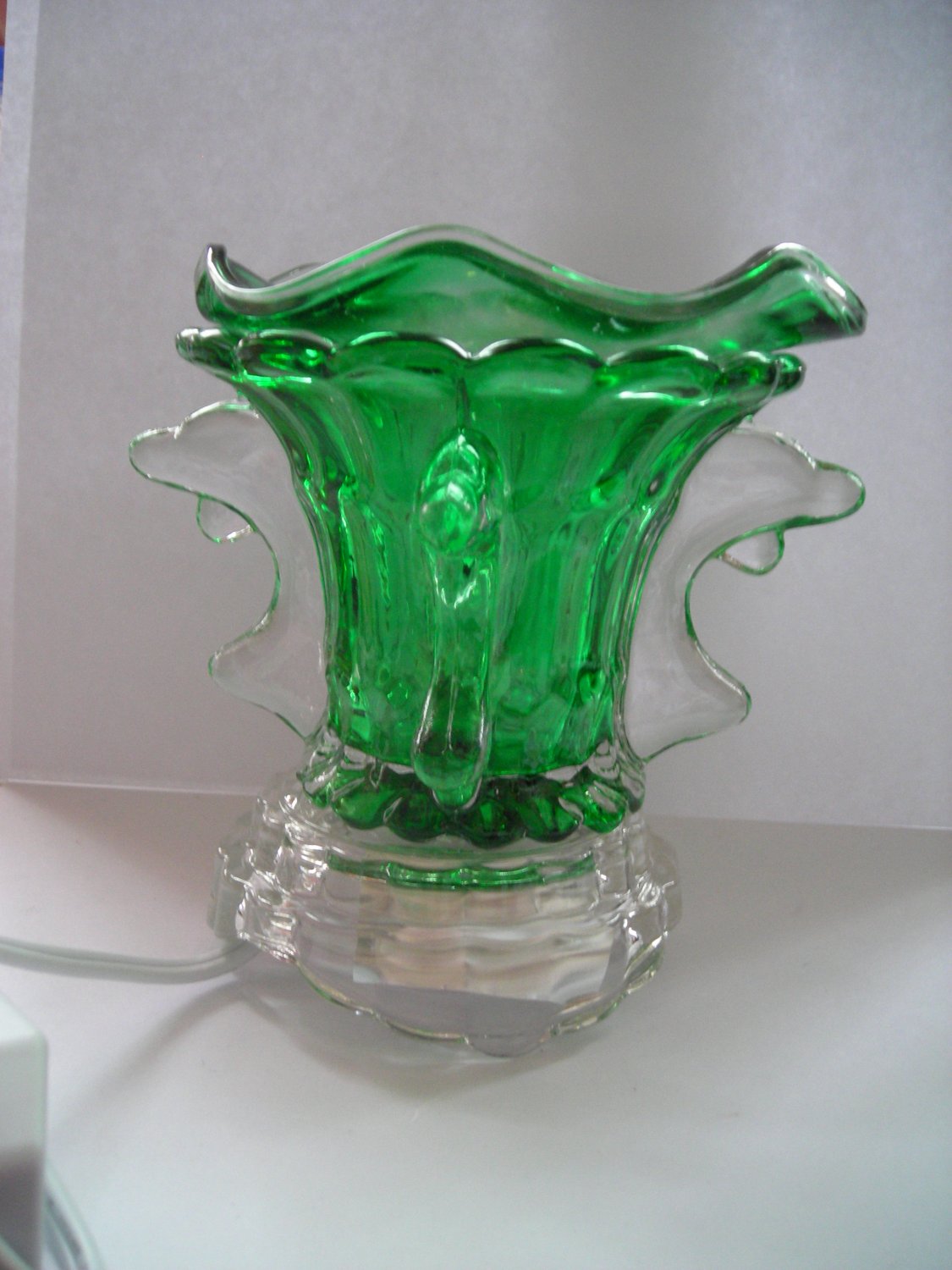 Green Dolphin Crystal ELECTRIC OIL WARMER