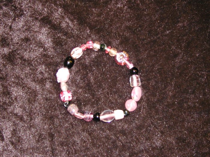 Pink & Black Glass Bead Bracelet: Stretch