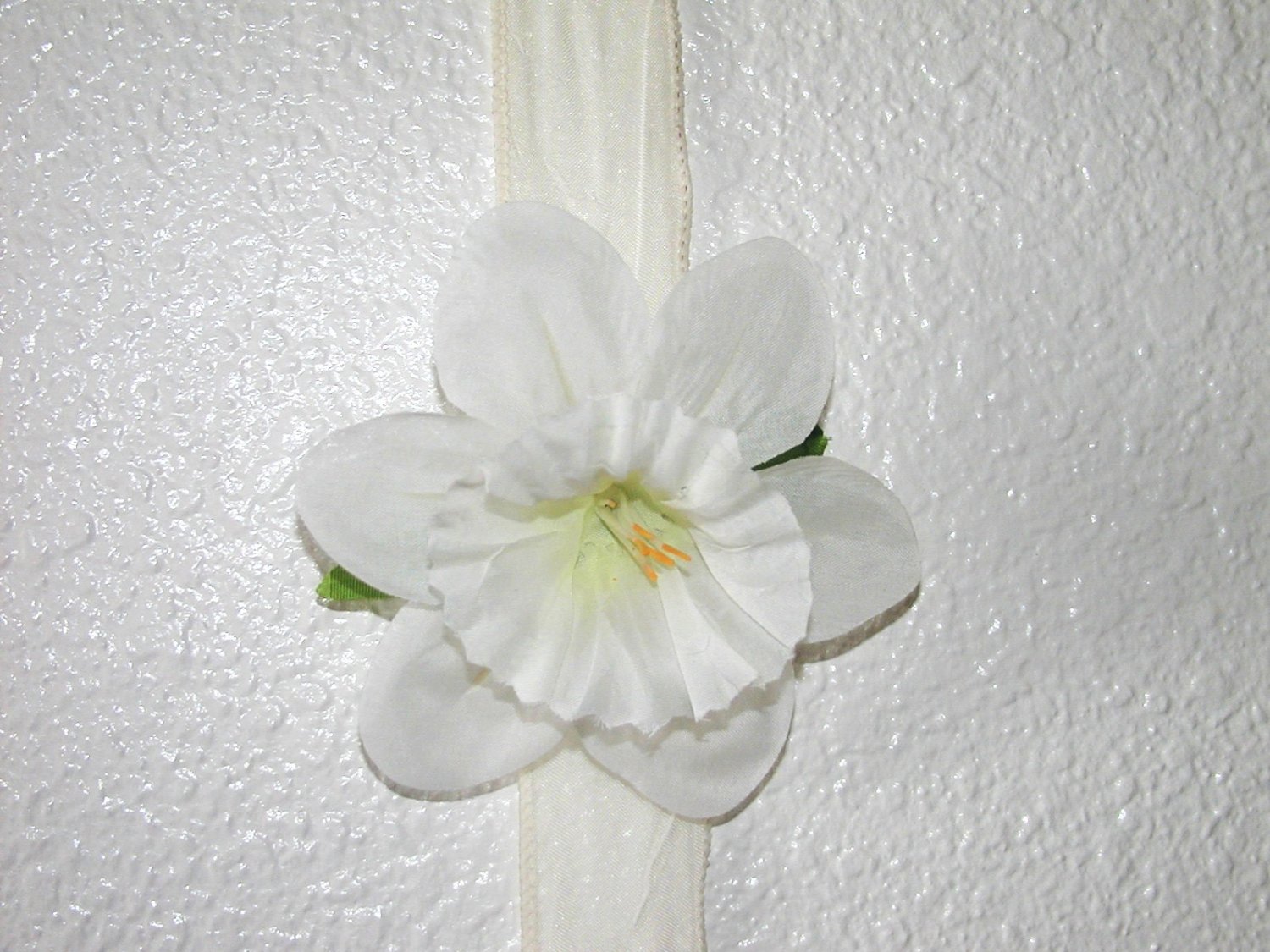 White Daffodil Hair Clip