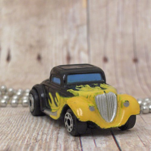 33 Ford 3 Window : Necklace