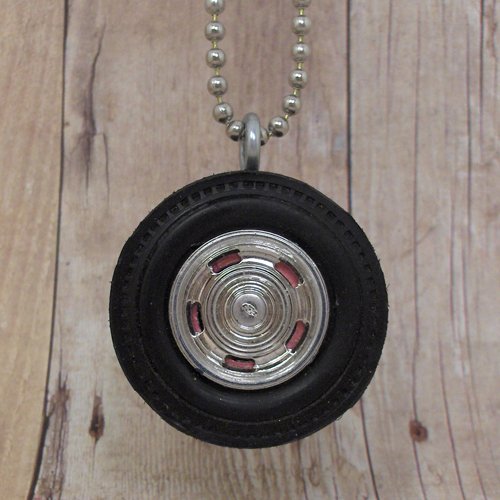 Chevy Wheel - Reversable Necklace