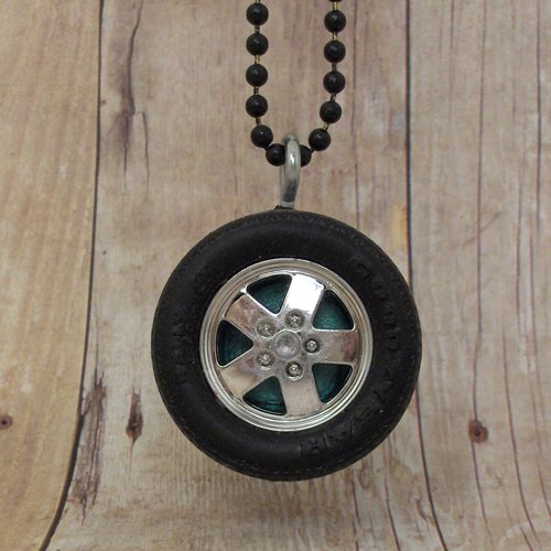 Teal : Wheel Necklace