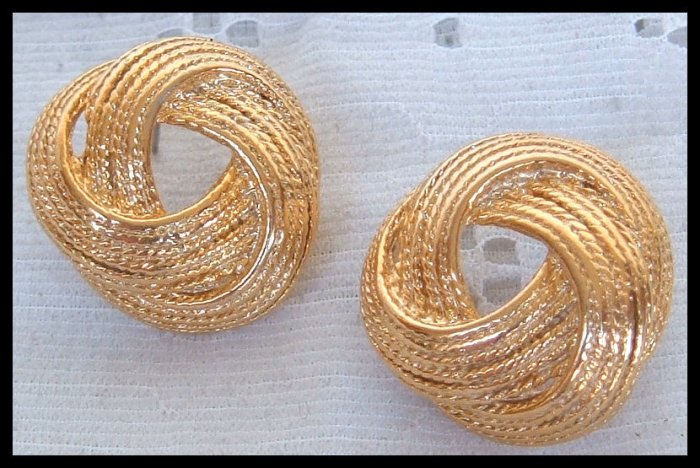 ELEGANT ROPE GOLDTONE HUGGIE PIERCED EARRINGS