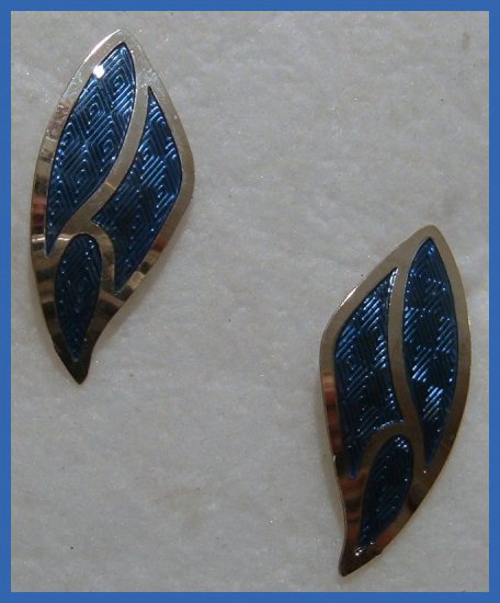 ROYAL BLUE SILVERTON PIERCED EARRINGS VINTAGE 1908s