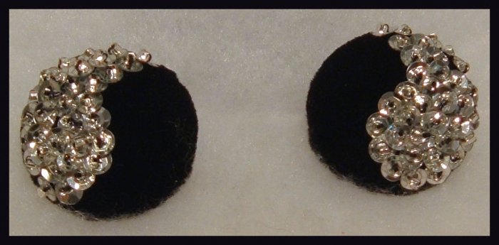 SILVER SEQUIN & CLEAR SEED BEAD CLIP-ON EARRINGS 1.25" VINTAGE