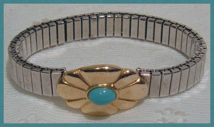 AQUAMARINE FLORAL STRETCH BAND BRACELET SIZE 6.75 VINTAGE 1980s