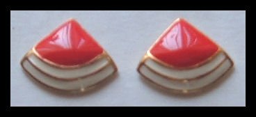 RED & WHITE GOLDTONE HUGGIE PIERCED EARRINGS .75" NOS VINTAGE 80s